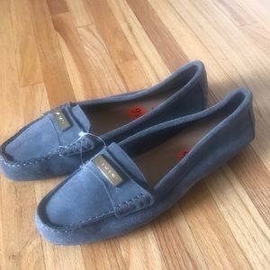 Tahari Marilu gray slip on Loafers.